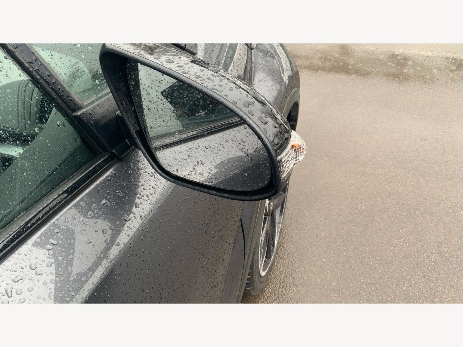 Used Toyota C-HR for sale - 77633996: Photo 29