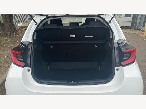 Used Toyota Yaris 2022 for sale - 76188897: Photo 16