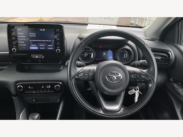 Used Toyota Yaris 2022 for sale - 76188897: Photo 8