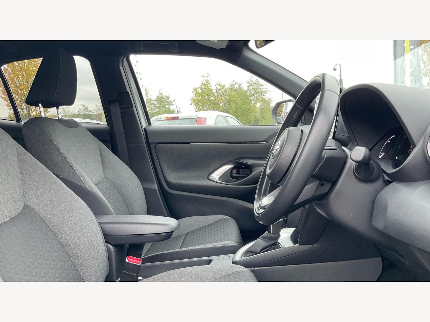 Used Toyota Yaris Cross 2021 for sale - 76109266: Photo 13