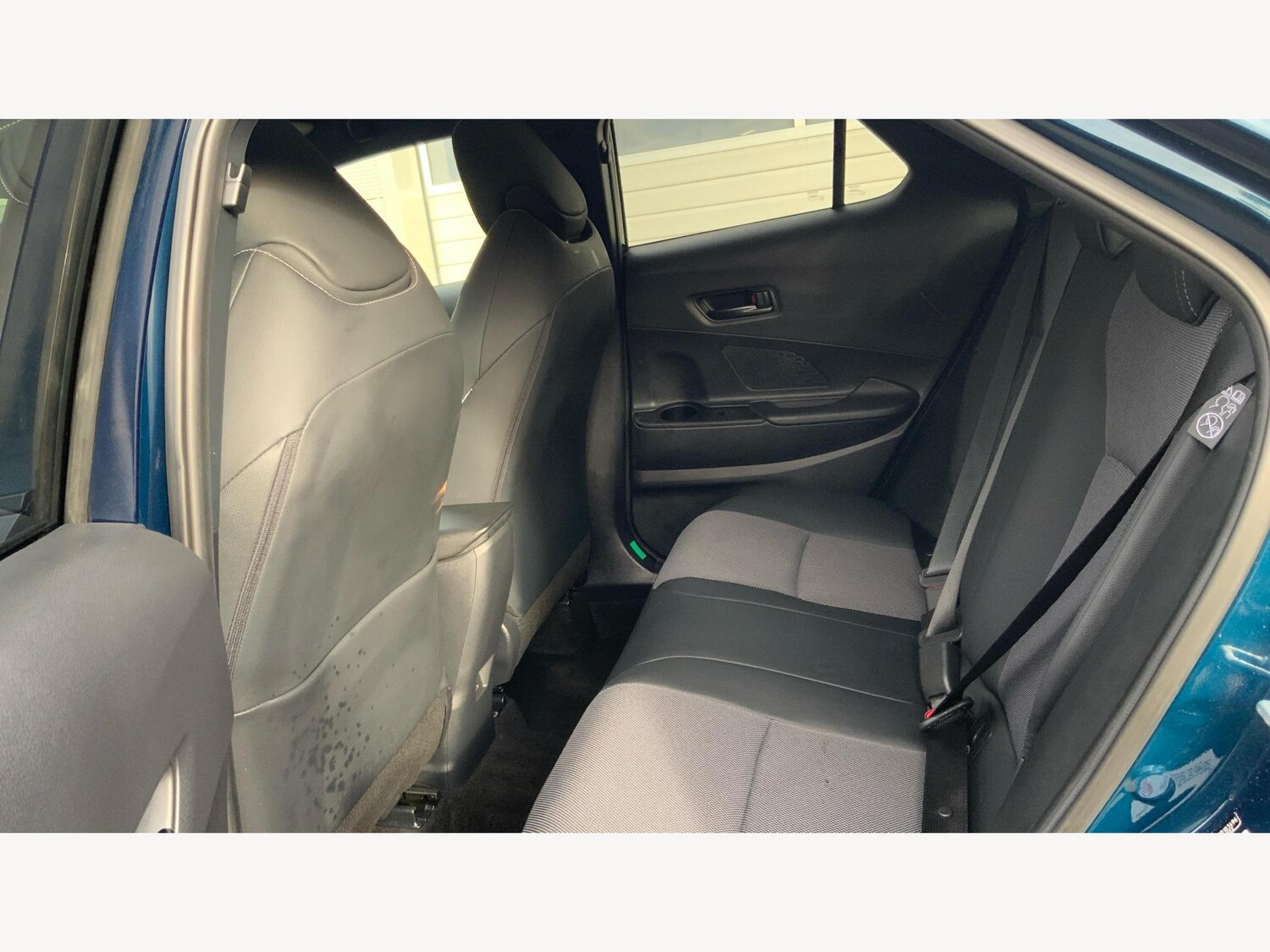 Used Toyota C-HR for sale - 77290430: Photo 15