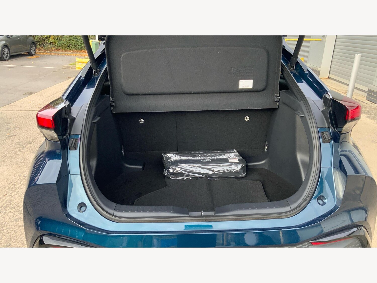 Used Toyota C-HR for sale - 77290430: Photo 16