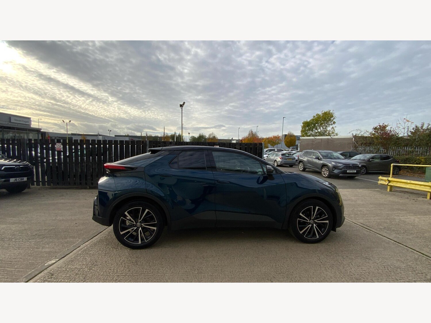 Used Toyota C-HR for sale - 77290430: Photo 18