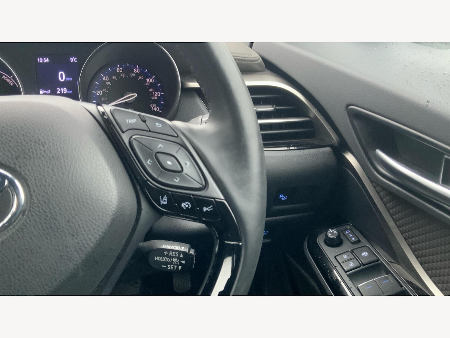 Used Toyota C-HR 2020 for sale - 77229672: Photo 24