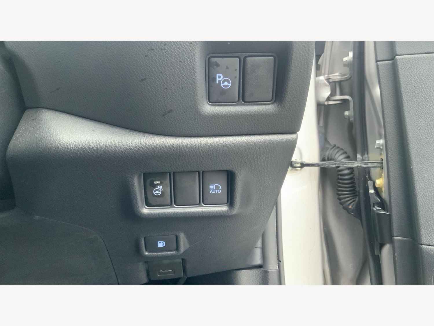 Used Toyota C-HR 2020 for sale - 77229672: Photo 25