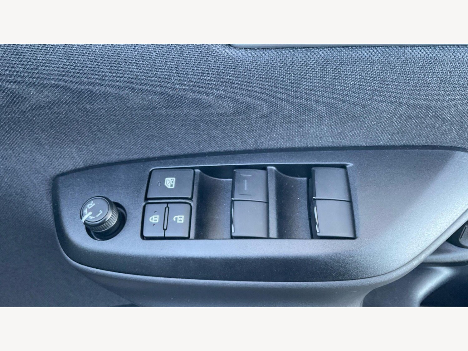 Used Toyota Yaris Cross 2025 for sale - 77978031: Photo 23