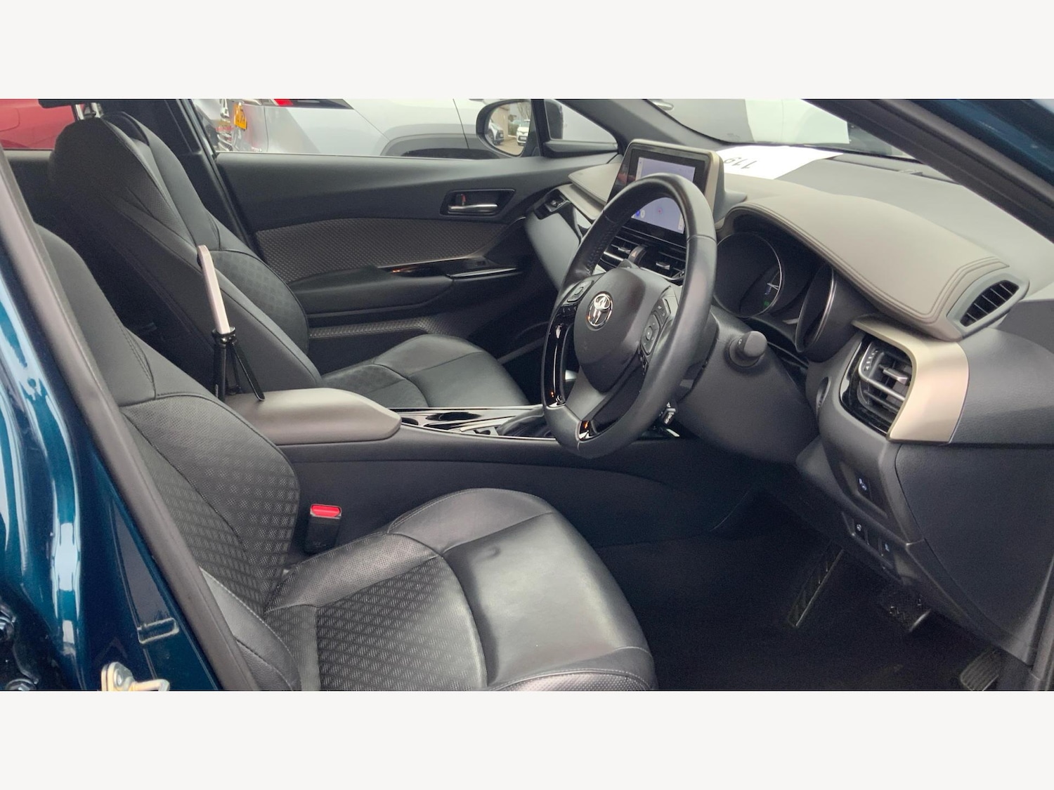 Used Toyota C-HR 2023 for sale - 77097620: Photo 13