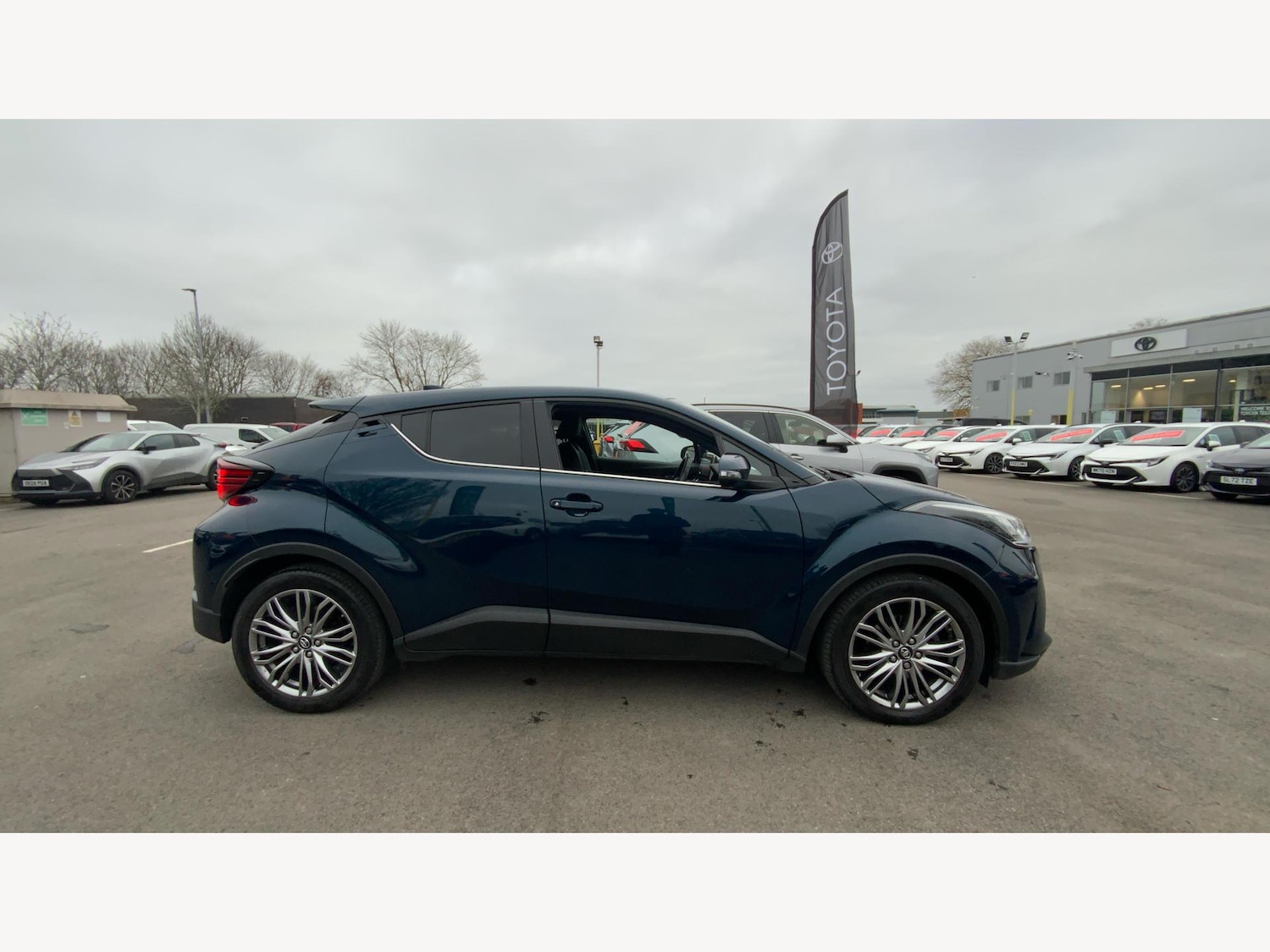 Used Toyota C-HR 2023 for sale - 77097620: Photo 18