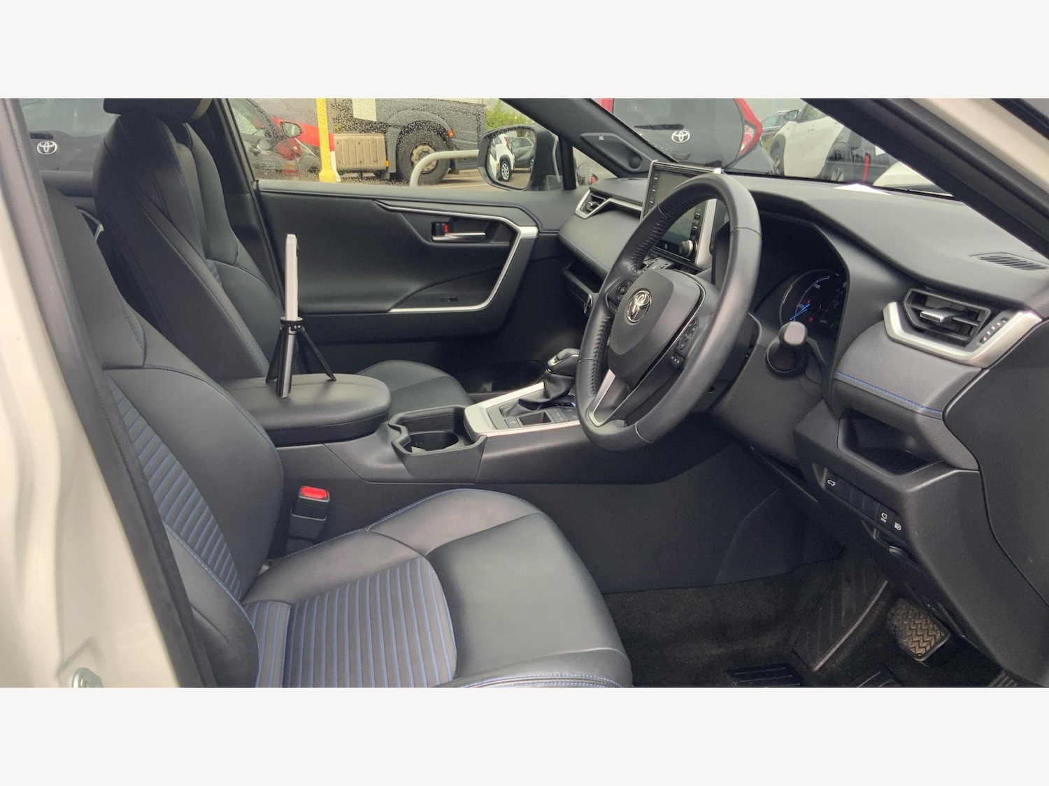 Used Toyota RAV4 2020 for sale - 76295160: Photo 13