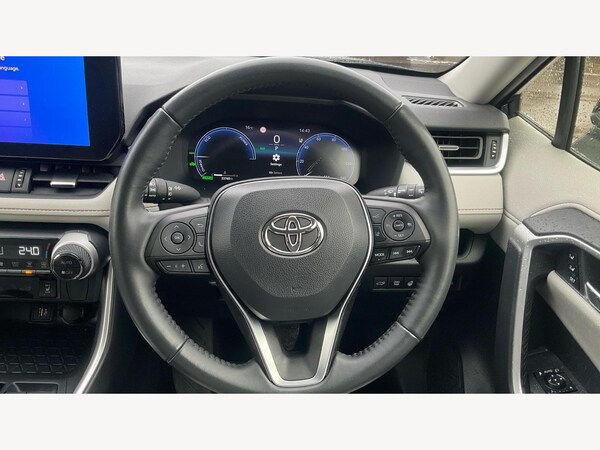 Used Toyota RAV4 2023 for sale - 76059709: Photo 8