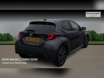 Used Toyota Yaris 2023 for sale - 77825303: Photo