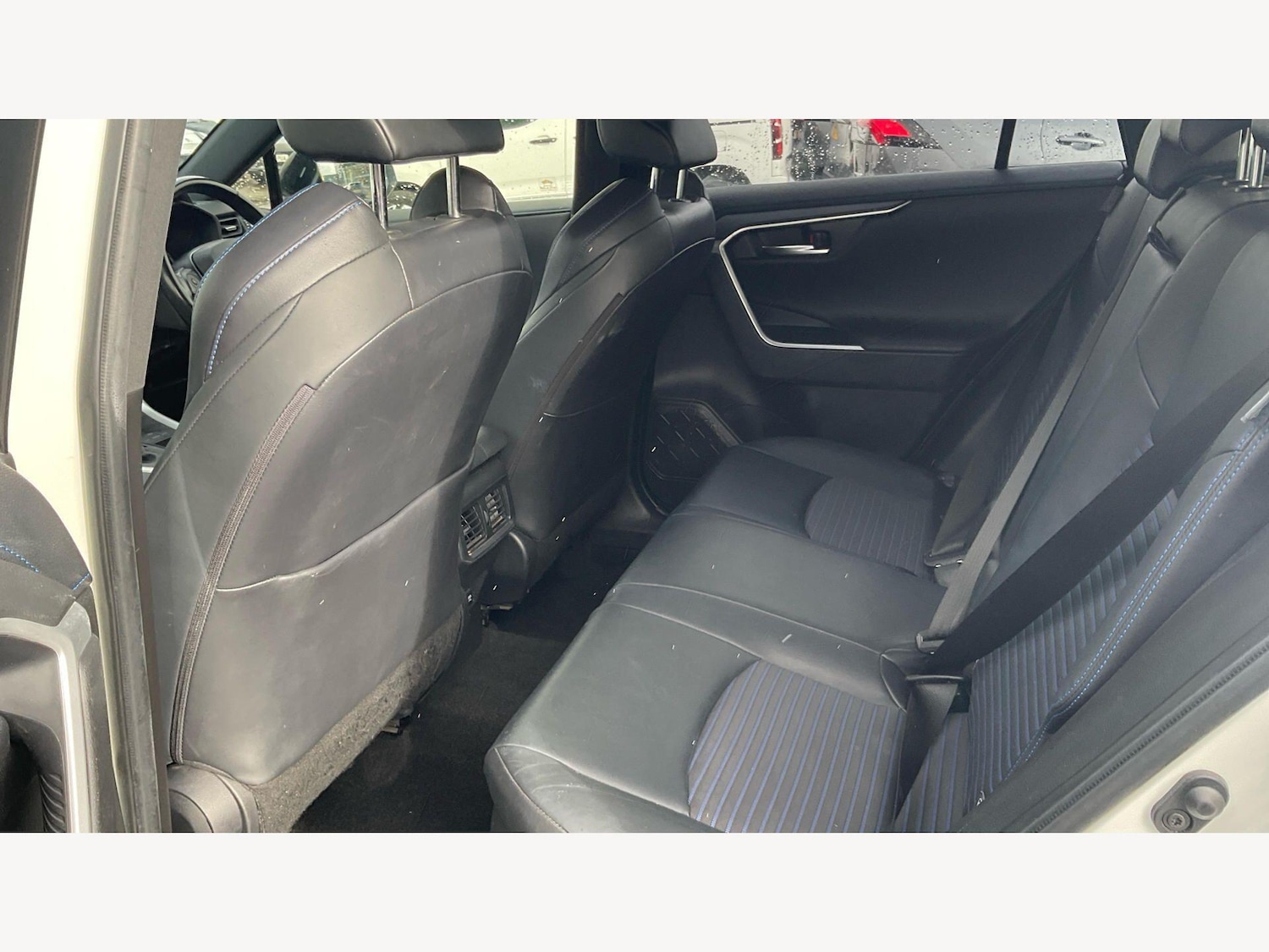 Used Toyota RAV4 2021 for sale - 77633638: Photo 15