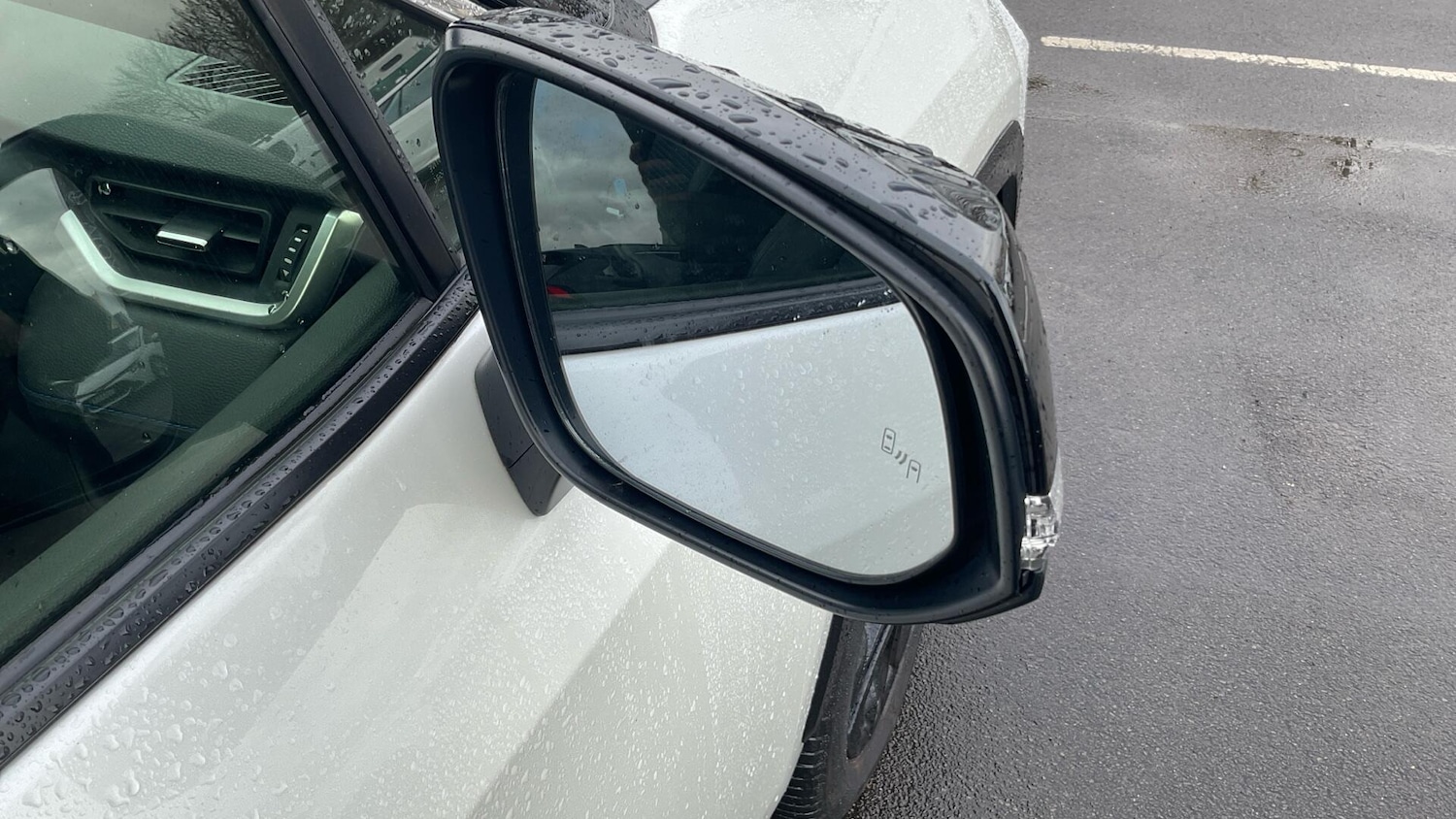 Used Toyota RAV4 2021 for sale - 77633638: Photo 32