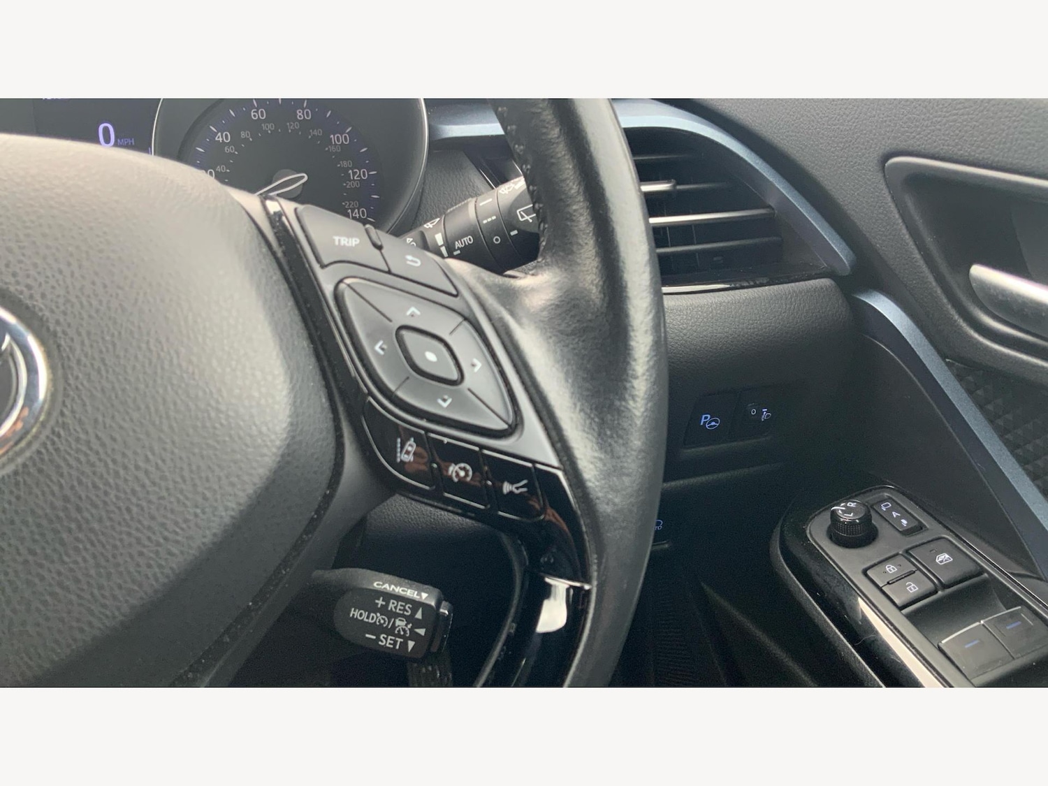 Used Toyota C-HR 2020 for sale - 77510800: Photo 23