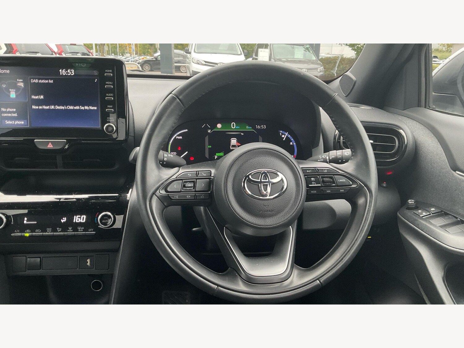 Used Toyota Yaris Cross 2022 for sale - 76122196: Photo 10