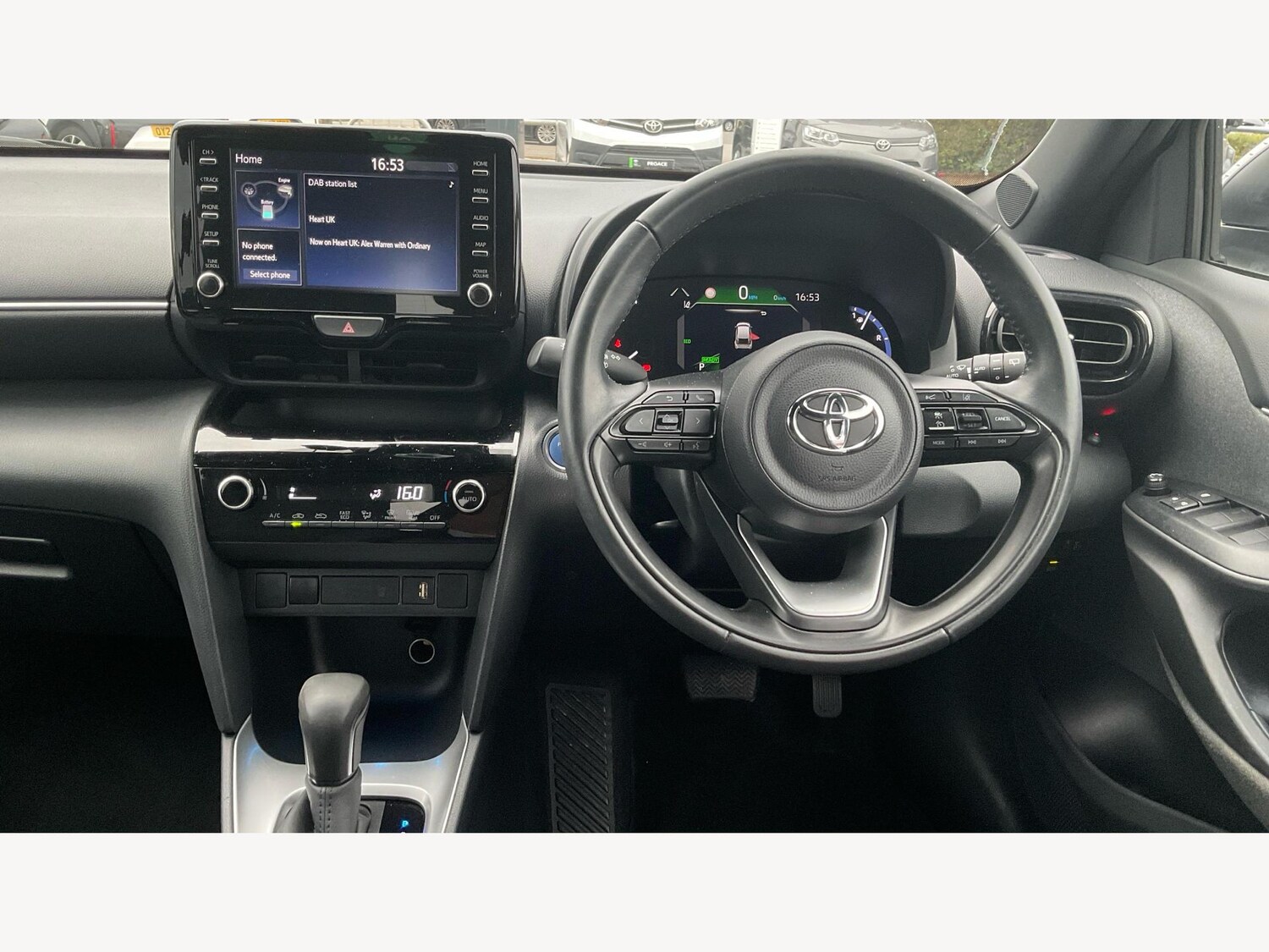 Used Toyota Yaris Cross 2022 for sale - 76122196: Photo 7