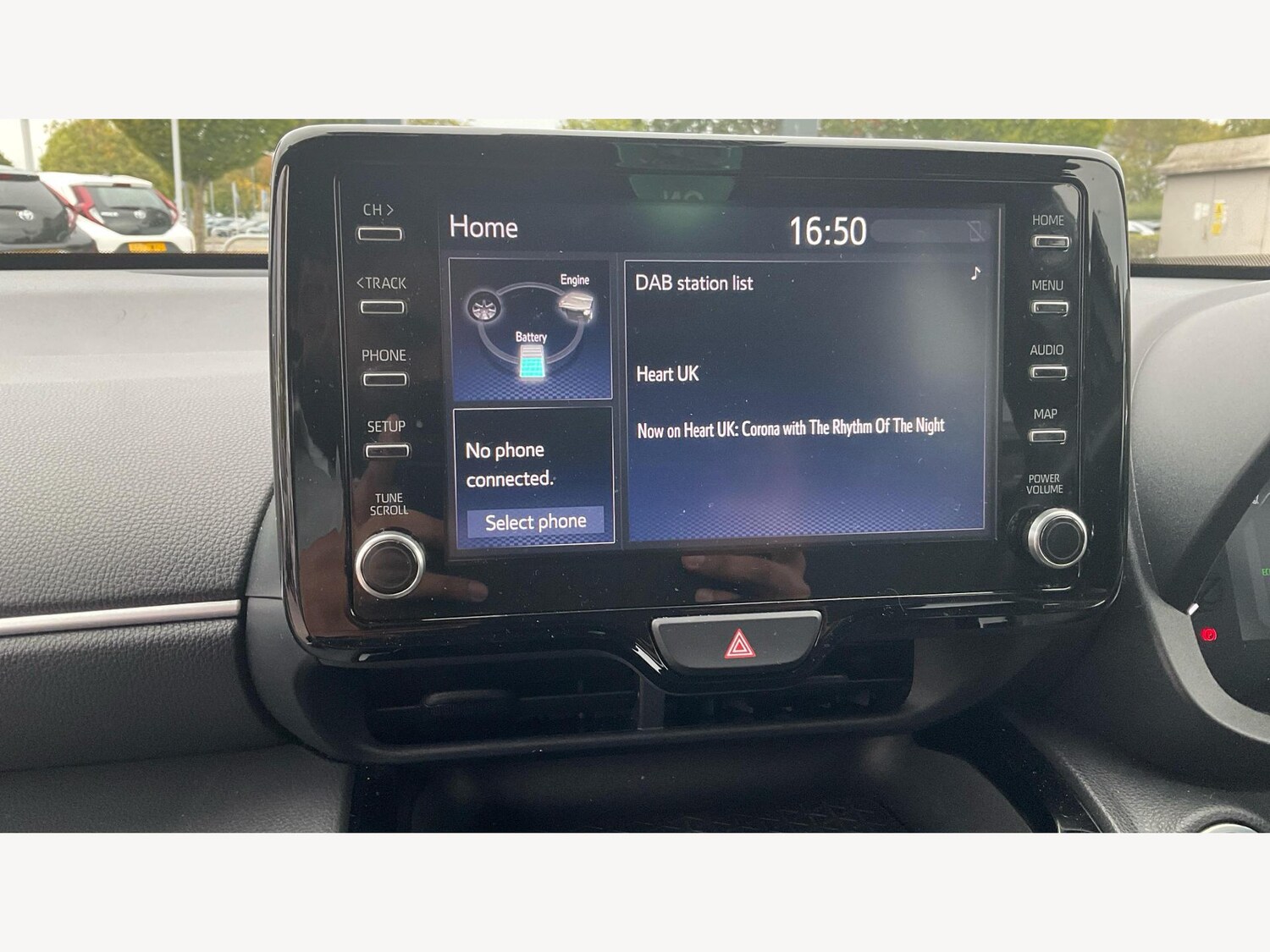 Used Toyota Yaris Cross 2022 for sale - 76122196: Photo 9