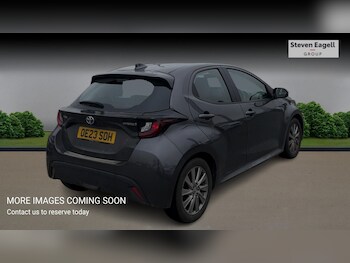 Used Toyota Yaris 2023 for sale - 77808692: Photo