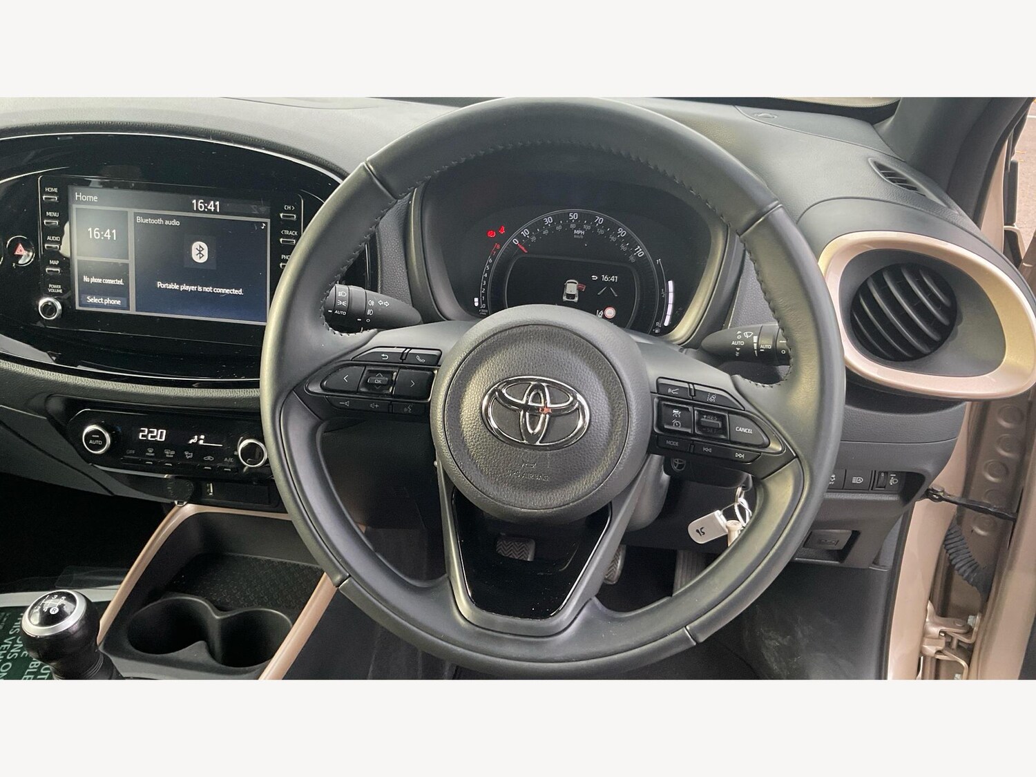 Used Toyota Aygo X 2023 for sale - 75941637: Photo 10