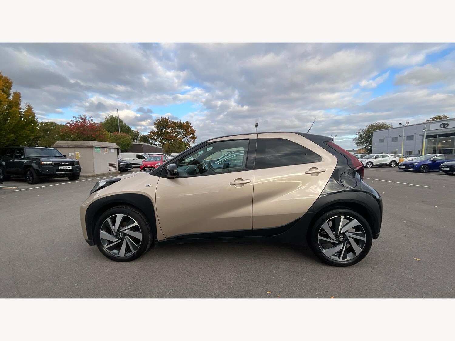 Used Toyota Aygo X 2023 for sale - 75941637: Photo 19