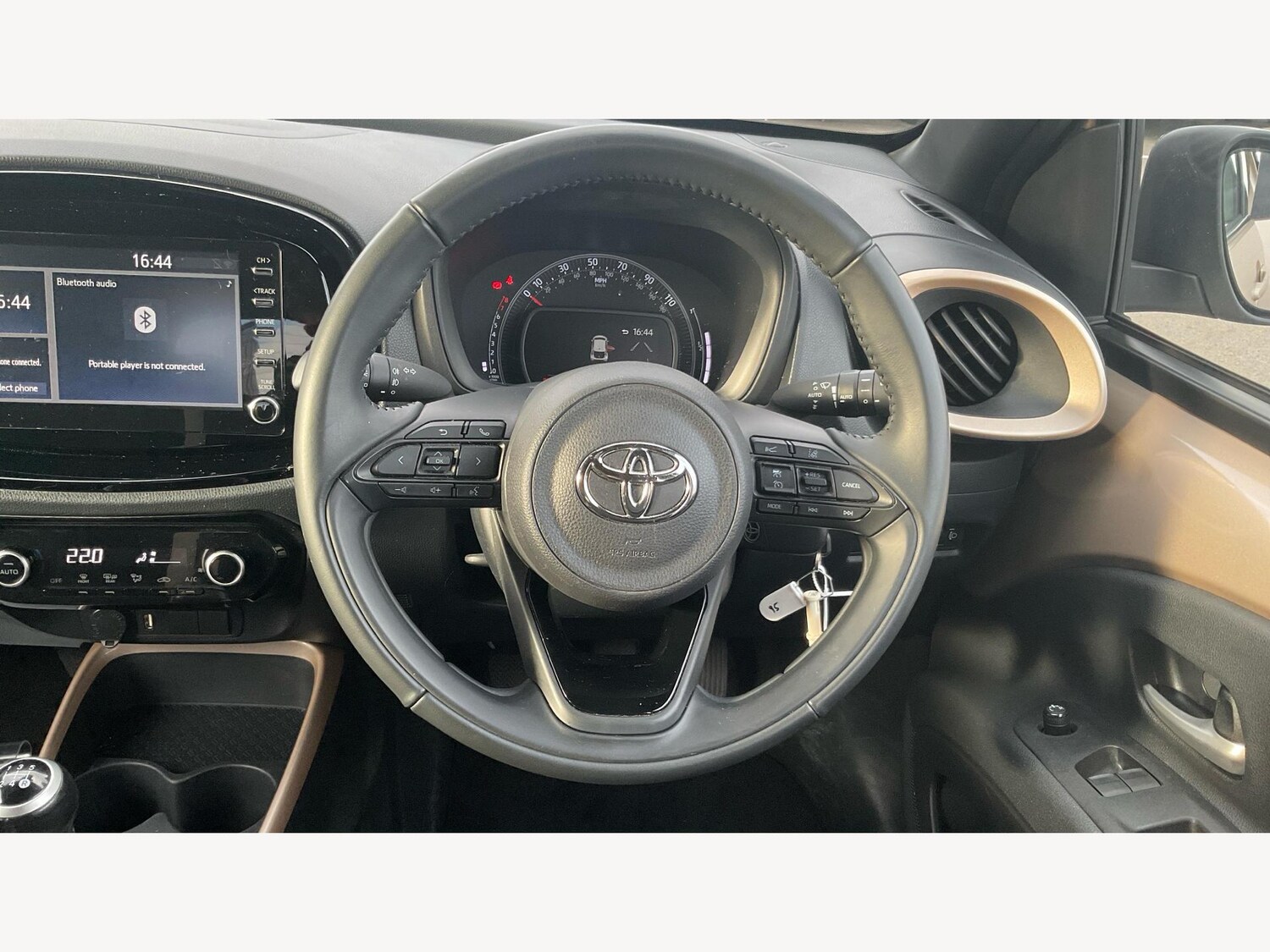 Used Toyota Aygo X 2023 for sale - 75941637: Photo 8
