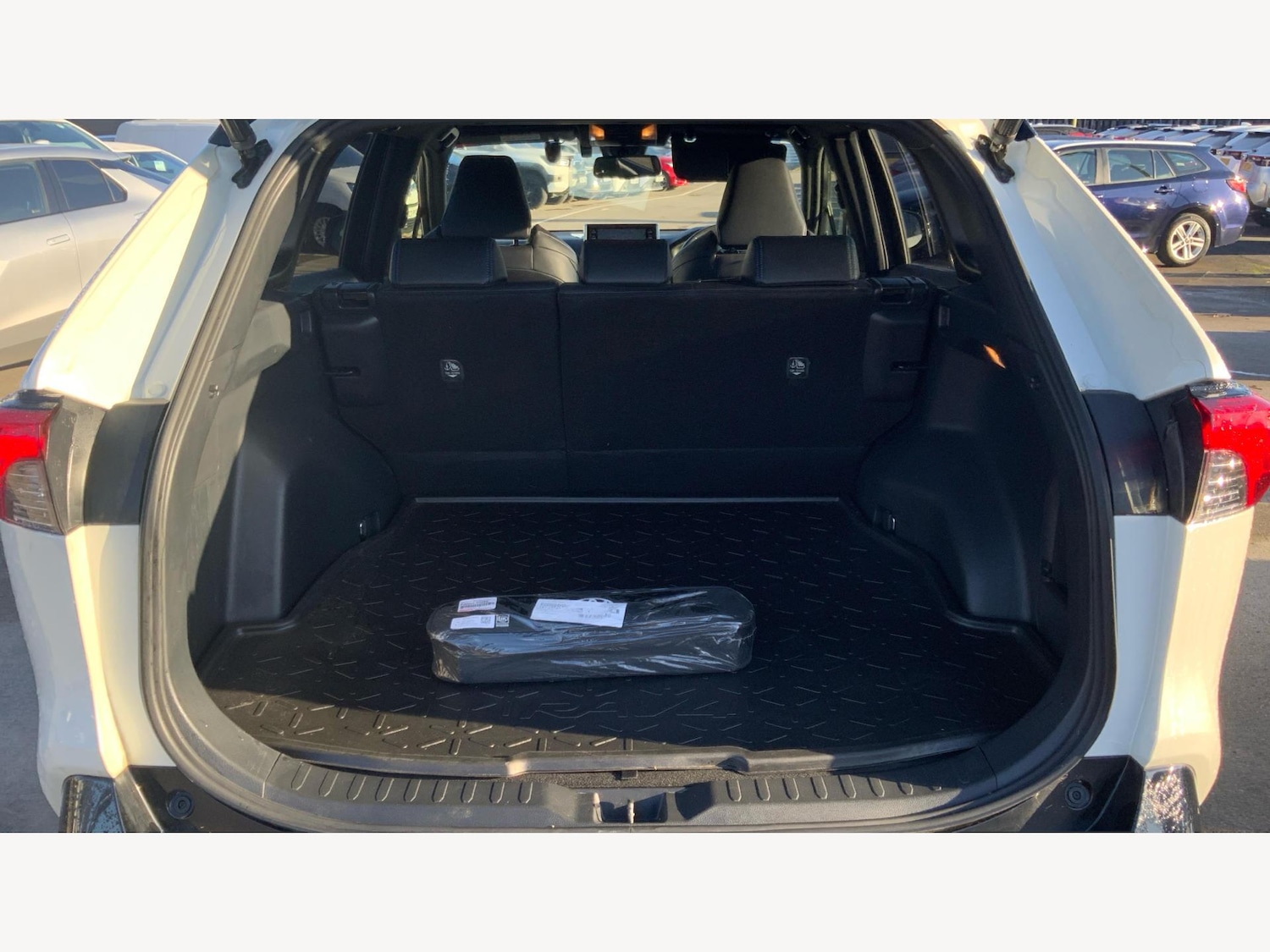 Used Toyota RAV4 2019 for sale - 76781880: Photo 16