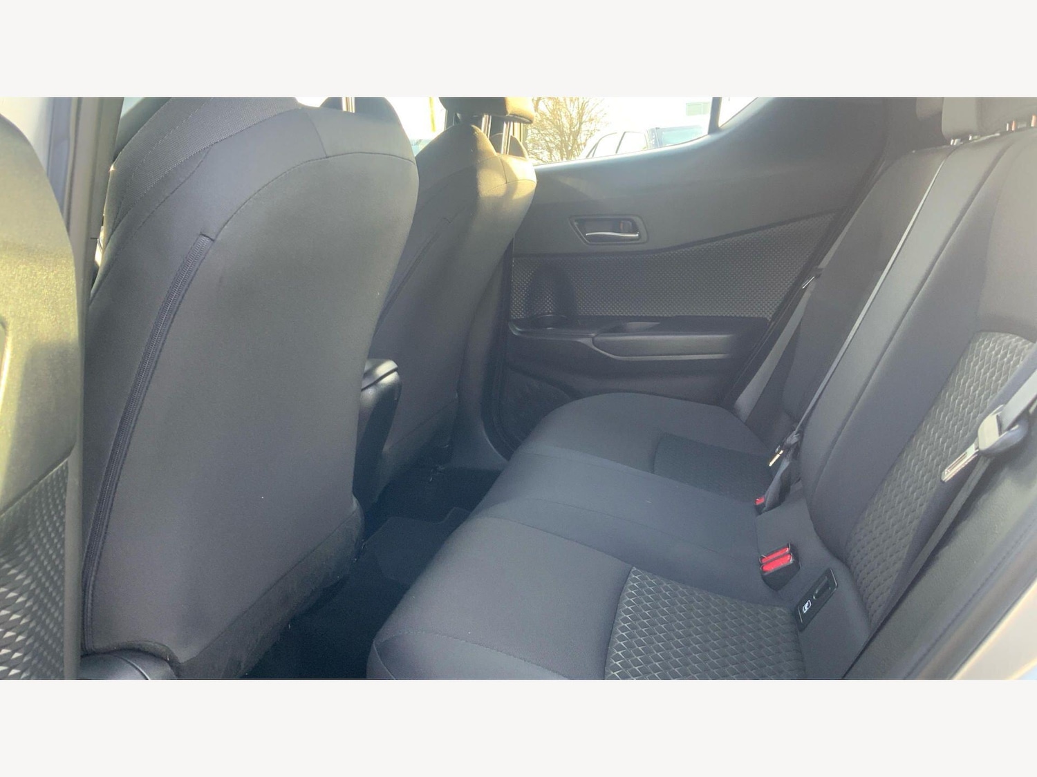 Used Toyota C-HR 2023 for sale - 78156589: Photo 15