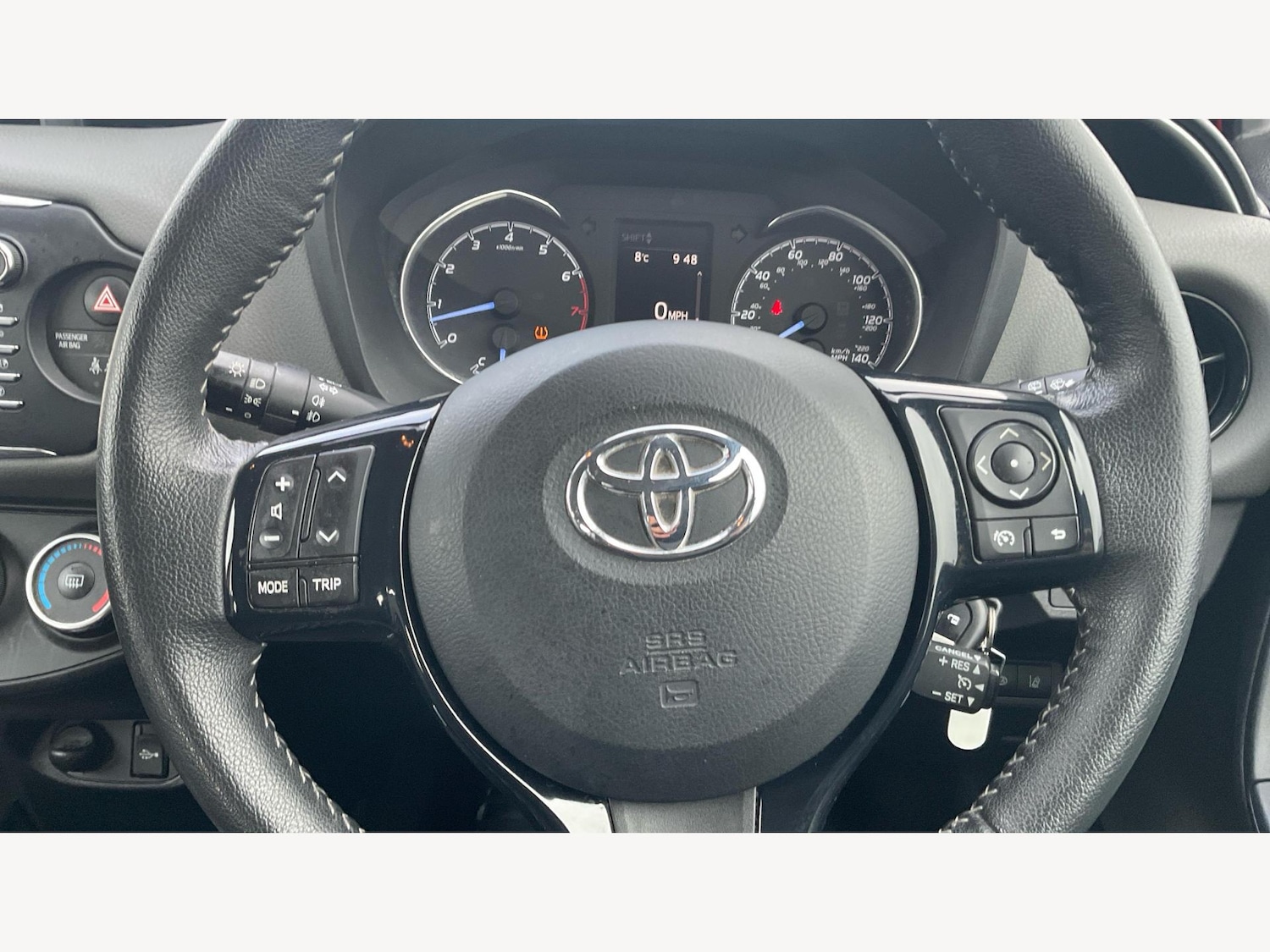 Used Toyota Yaris 2018 for sale - 76307597: Photo 8