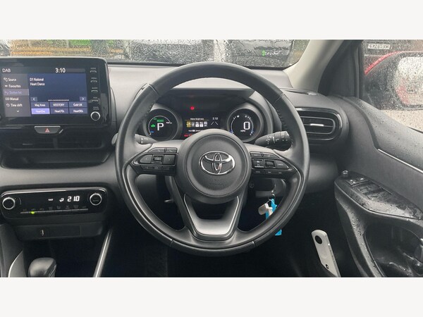 Used Toyota Yaris 2022 for sale - 76158770: Photo 8