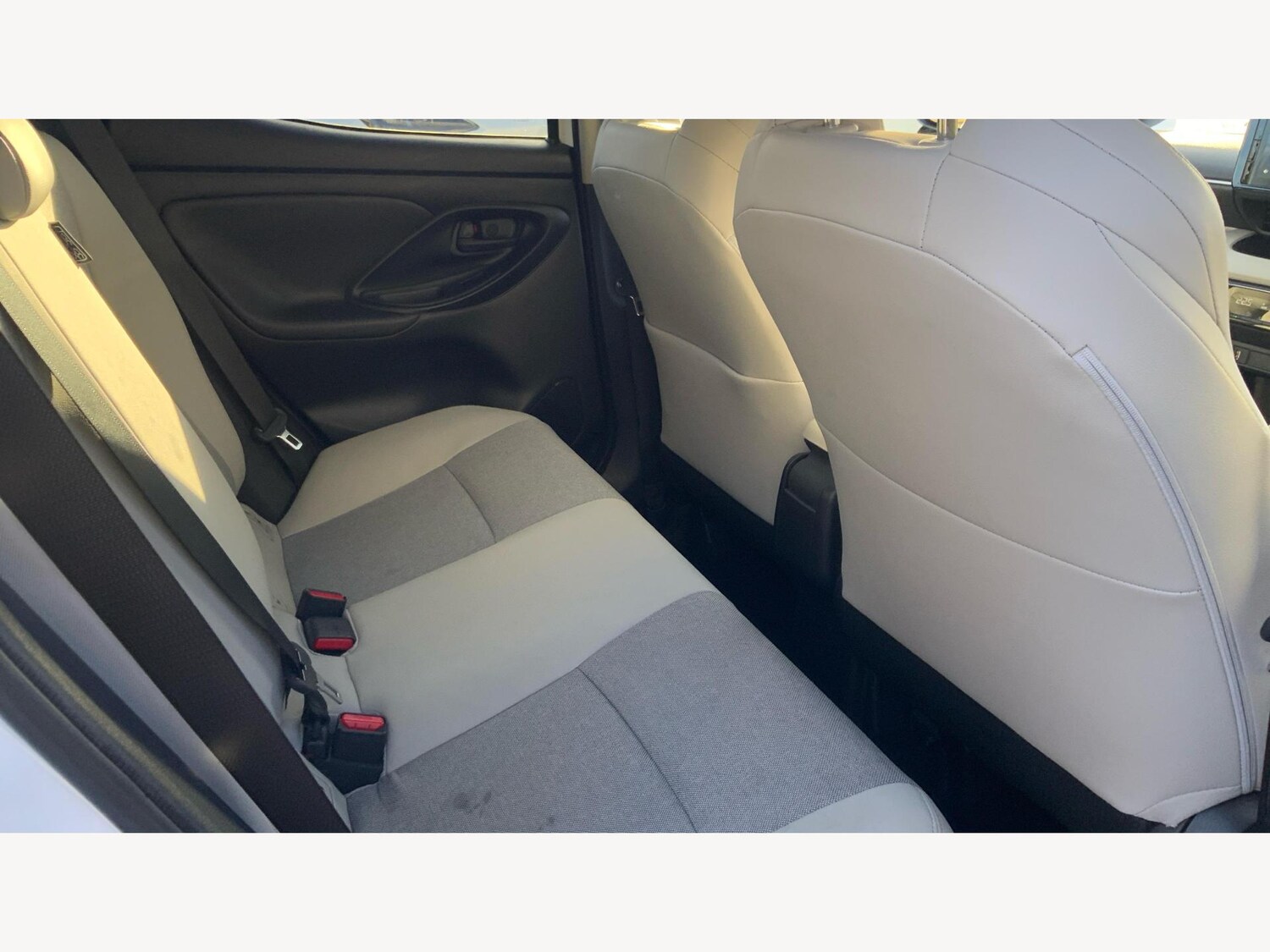 Used Toyota Yaris for sale - 77175397: Photo 14