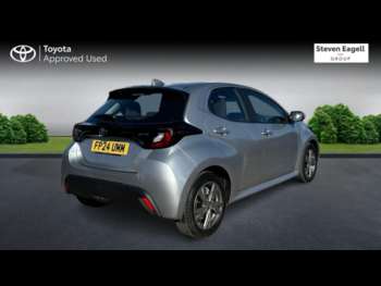 Used Toyota Yaris 2024 for sale - 74704718: Photo