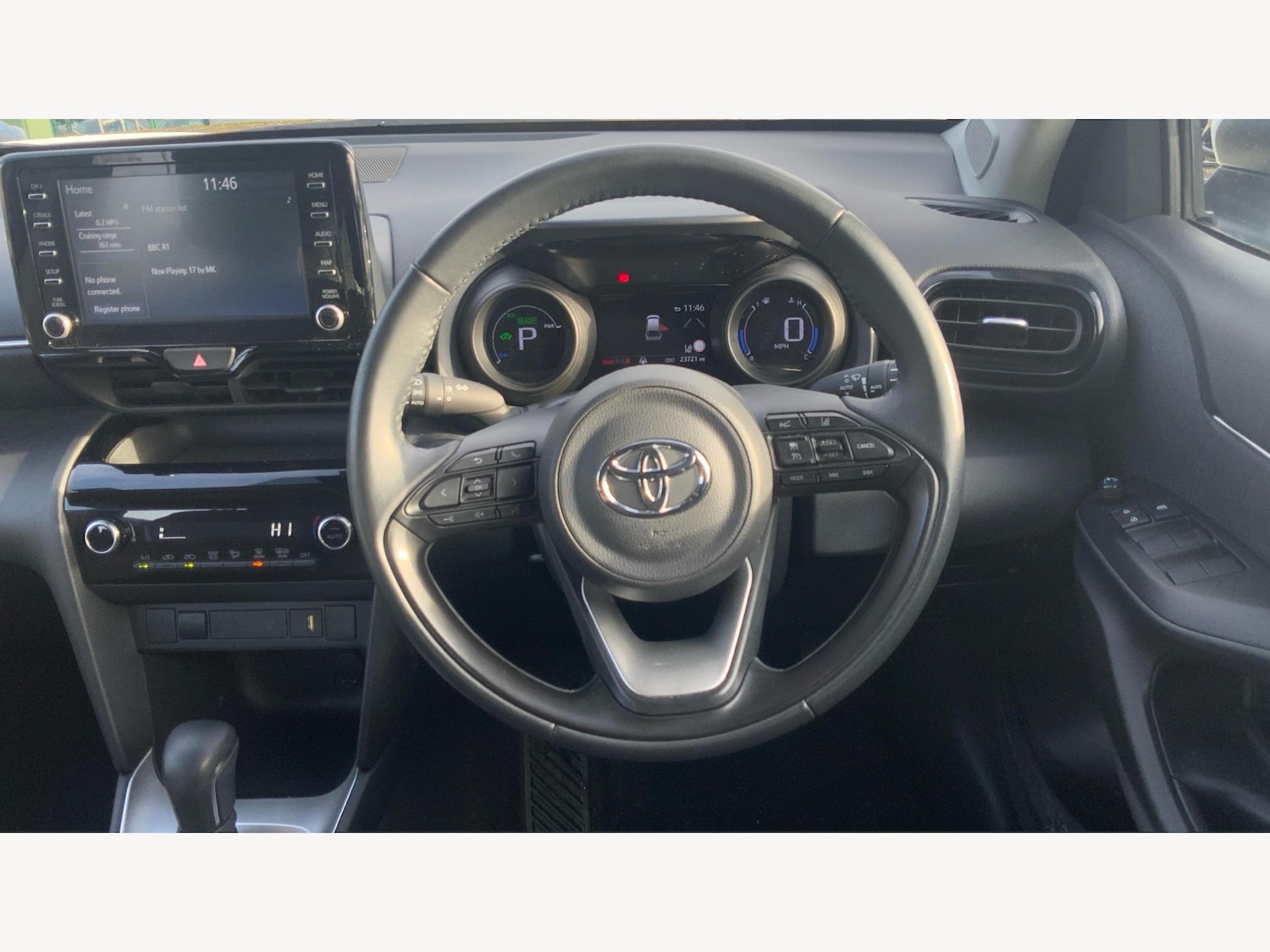 Used Toyota Yaris Cross 2023 for sale - 77101957: Photo 10