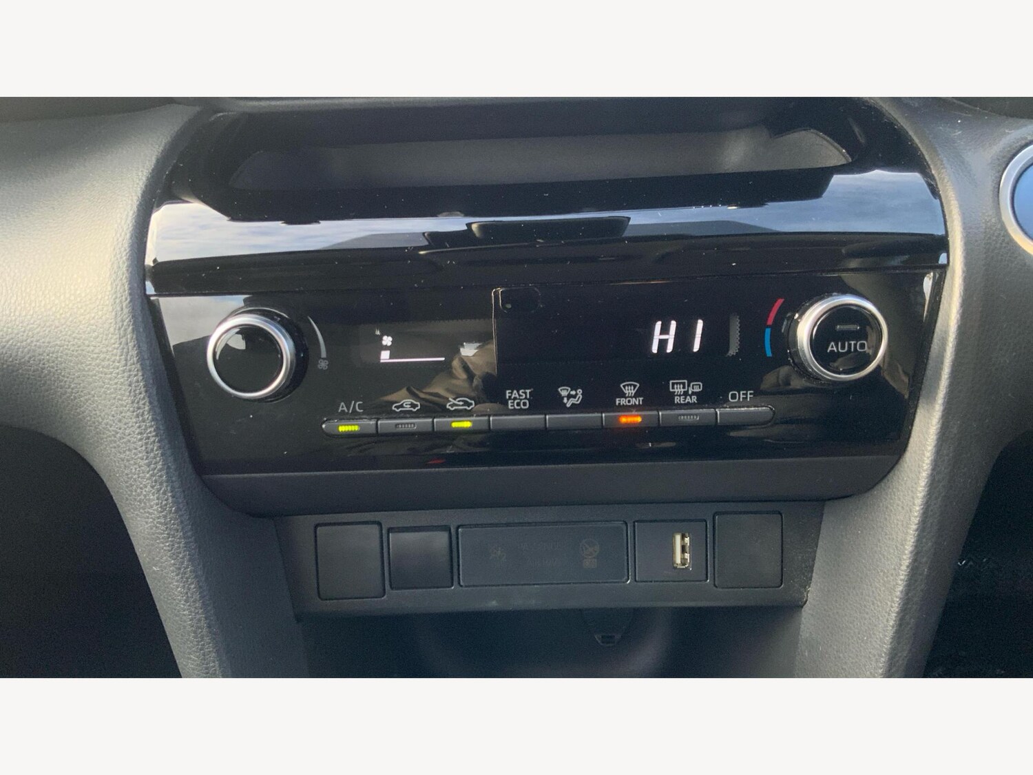 Used Toyota Yaris Cross 2023 for sale - 77101957: Photo 25