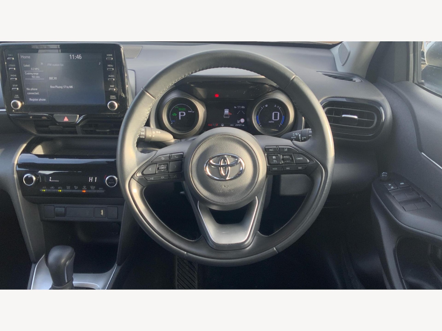 Used Toyota Yaris Cross 2023 for sale - 77101957: Photo 8