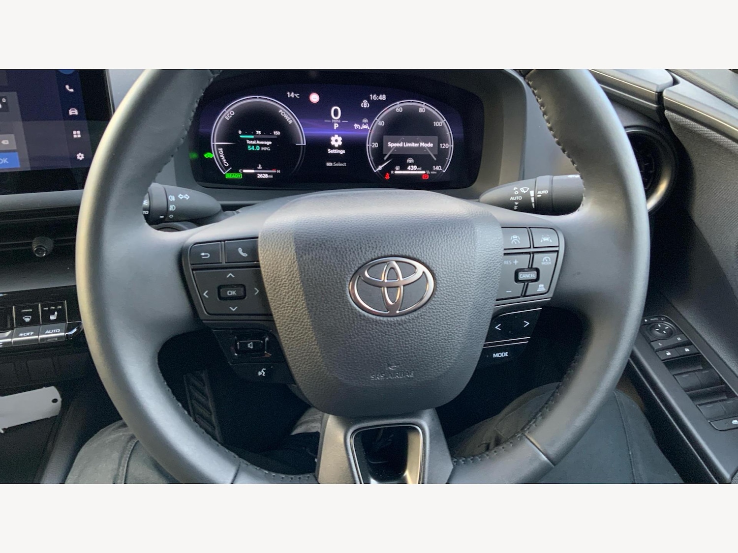 Used Toyota C-HR 2024 for sale - 76327396: Photo 10