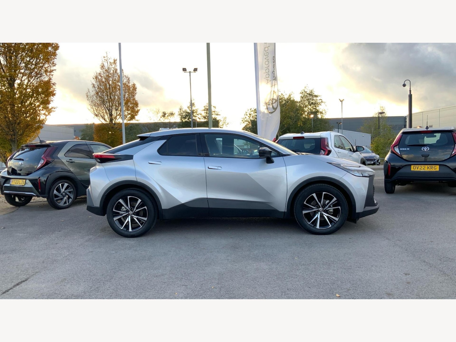 Used Toyota C-HR 2024 for sale - 76327396: Photo 18