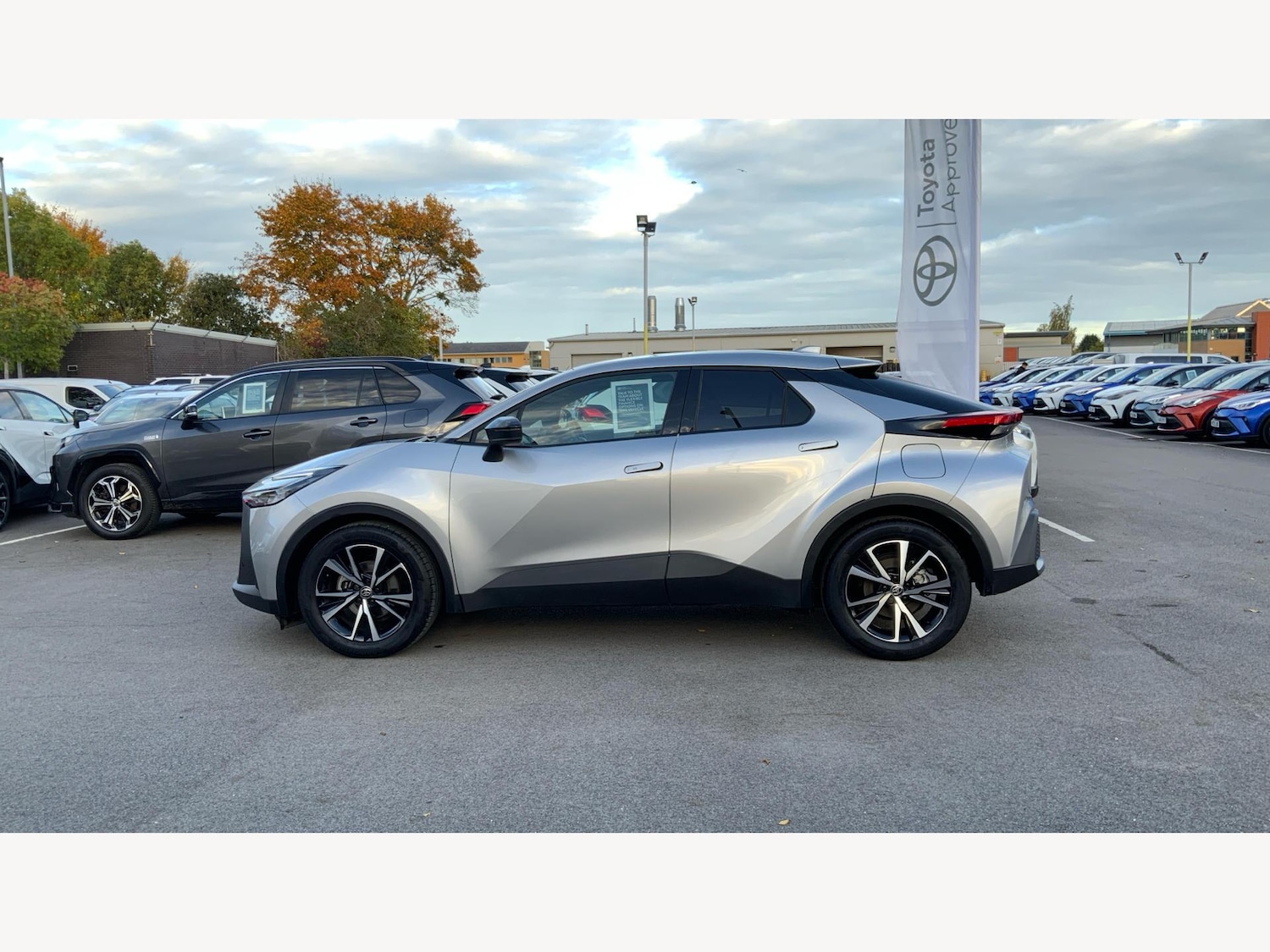Used Toyota C-HR 2024 for sale - 76327396: Photo 19