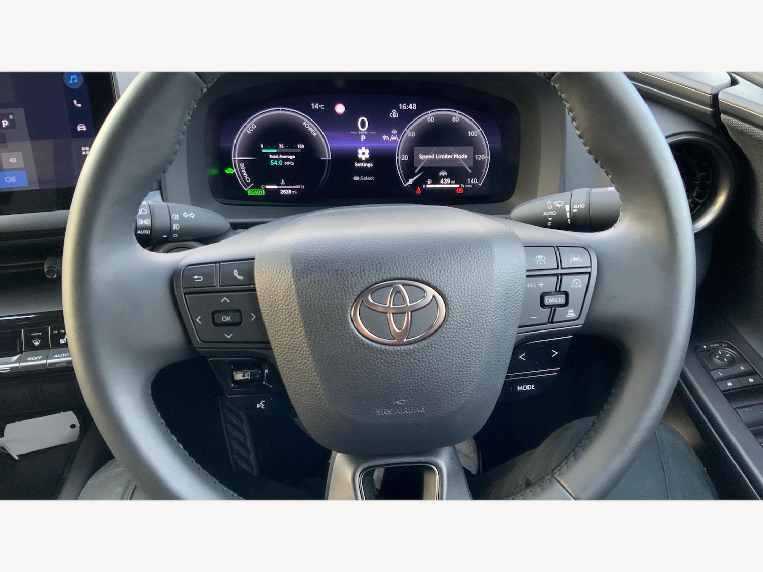 Used Toyota C-HR 2024 for sale - 76327396: Photo 8