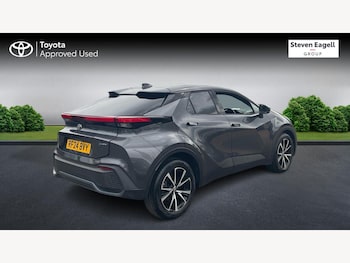 Used Toyota C-HR 2024 for sale - 79539950: Photo