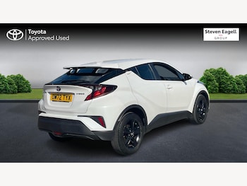 Used Toyota C-HR 2023 for sale - 76043282: Photo 2
