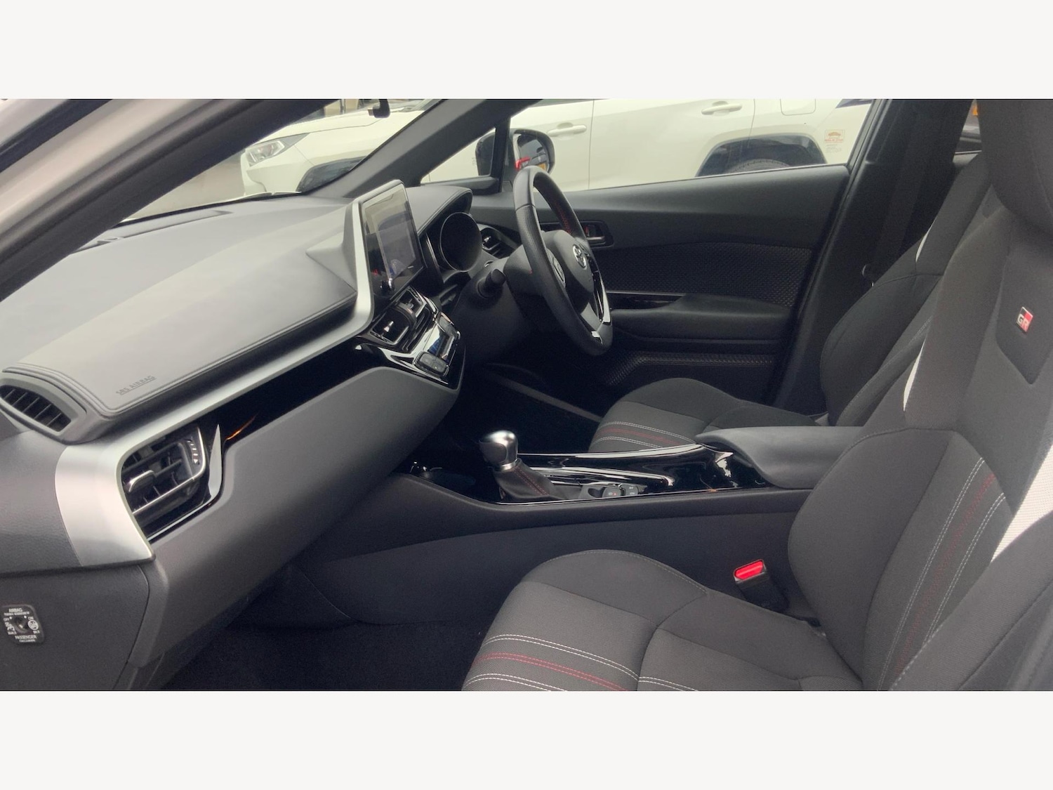 Used Toyota C-HR 2022 for sale - 77163407: Photo 12