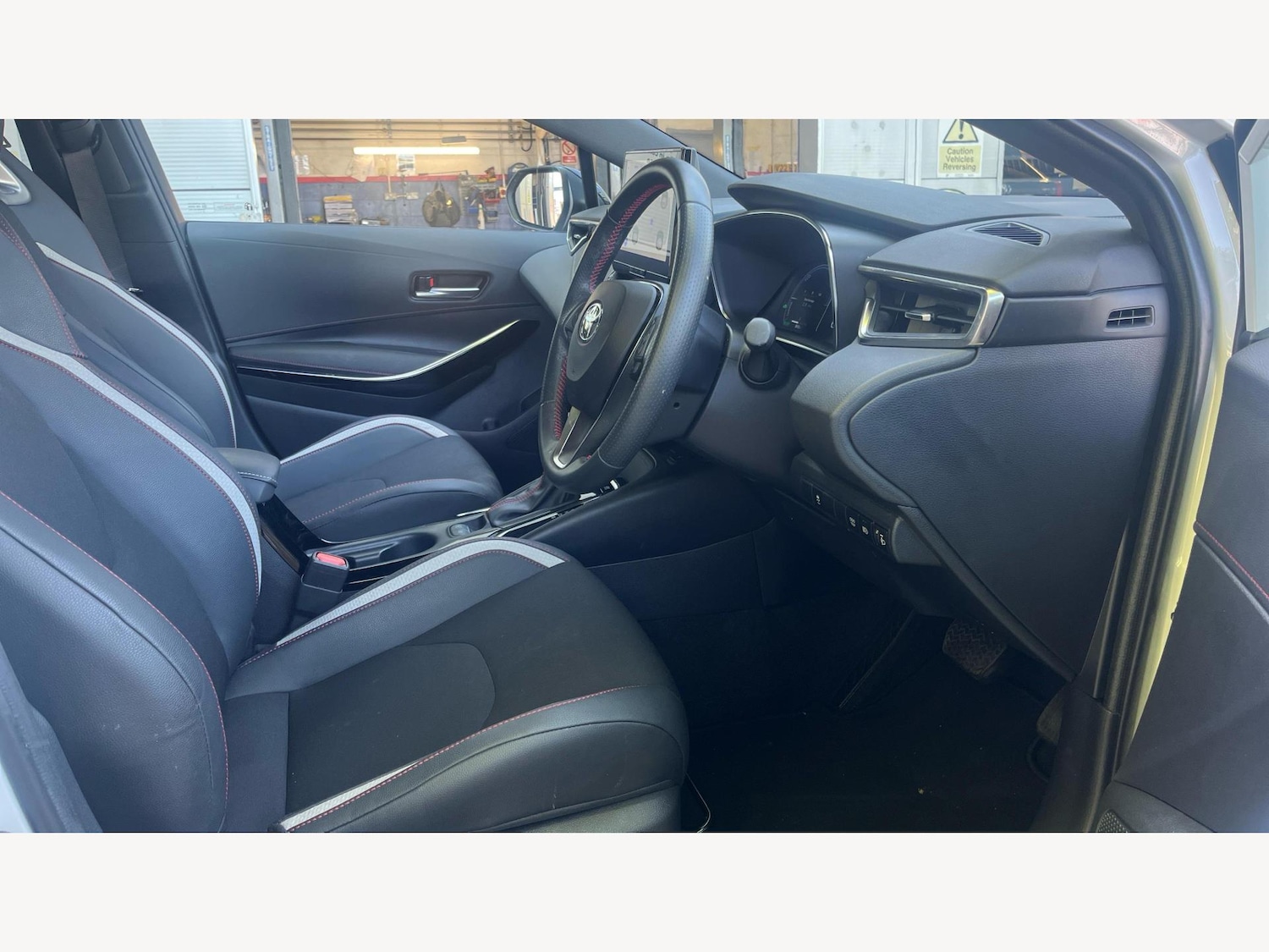 Used Toyota Corolla 2024 for sale - 76613411: Photo 13