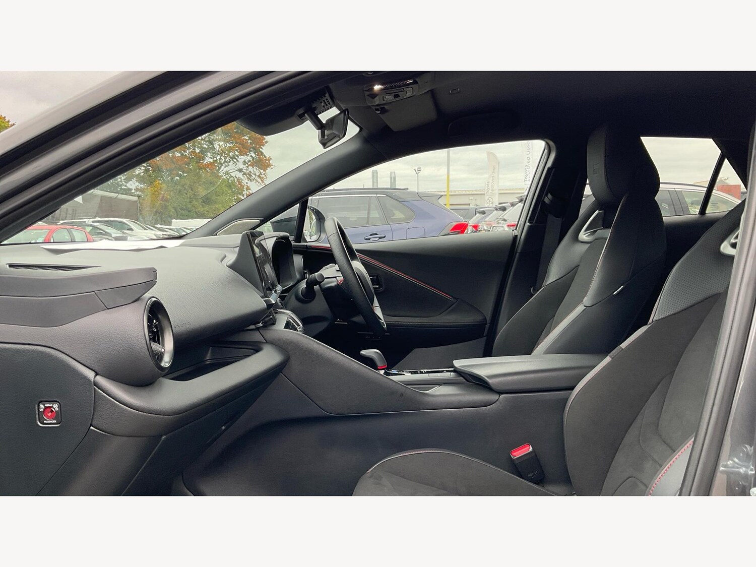 Used Toyota C-HR 2025 for sale - 76158437: Photo 12