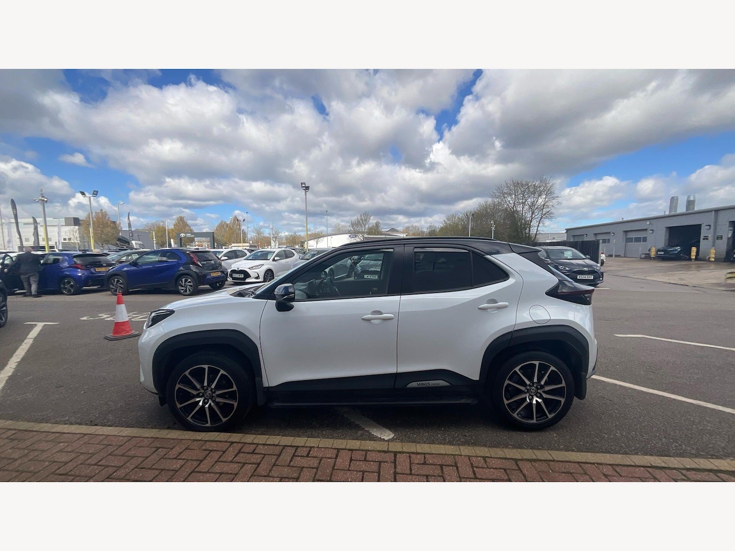 Used Toyota Yaris Cross 2024 for sale - 78062768: Photo 19