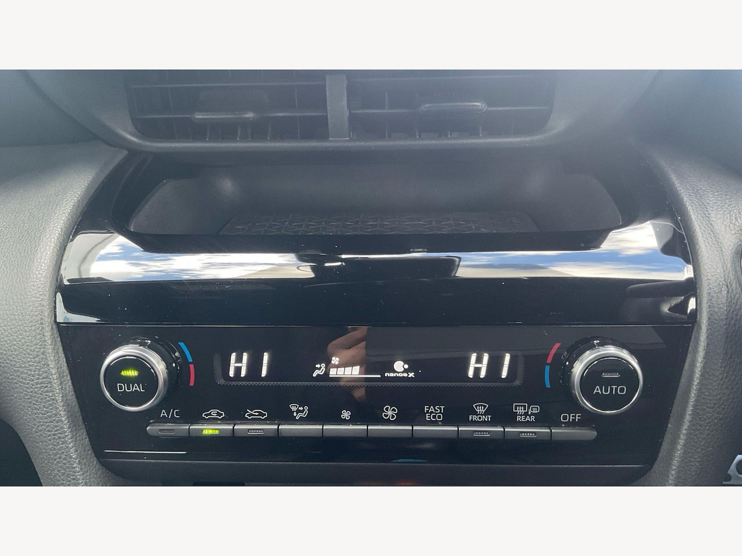 Used Toyota Yaris Cross 2024 for sale - 78062768: Photo 27