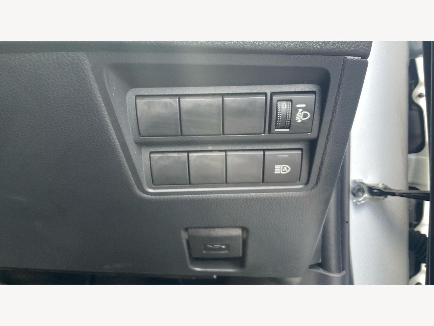 Used Toyota Yaris Cross 2024 for sale - 78062768: Photo 31