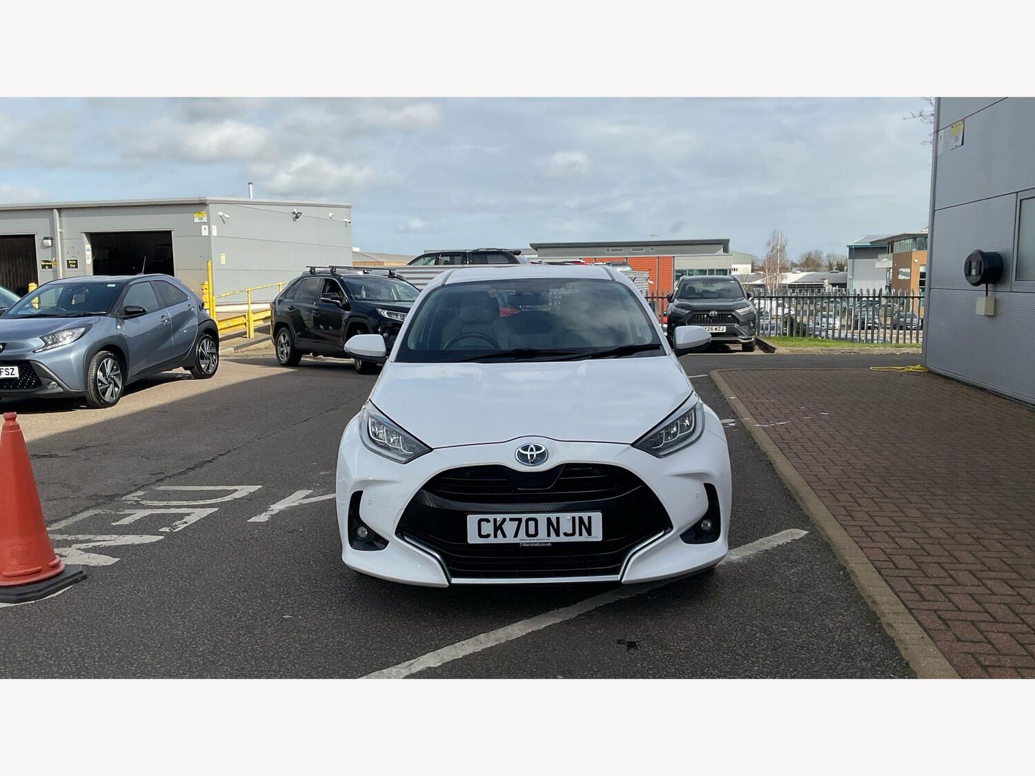 Used Toyota Yaris 2020 for sale - 77993291: Photo 17