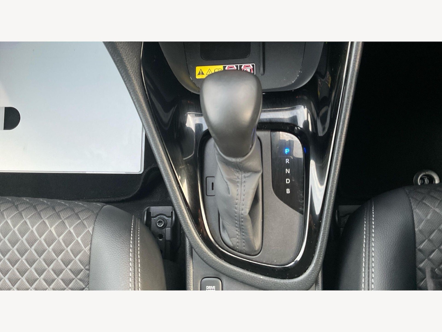 Used Toyota Yaris for sale - 77705510: Photo 25