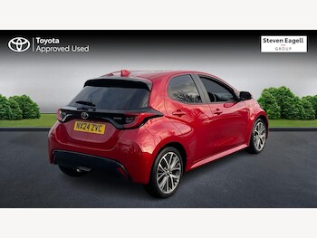 Used Toyota Yaris 2024 for sale - 77705510: Photo