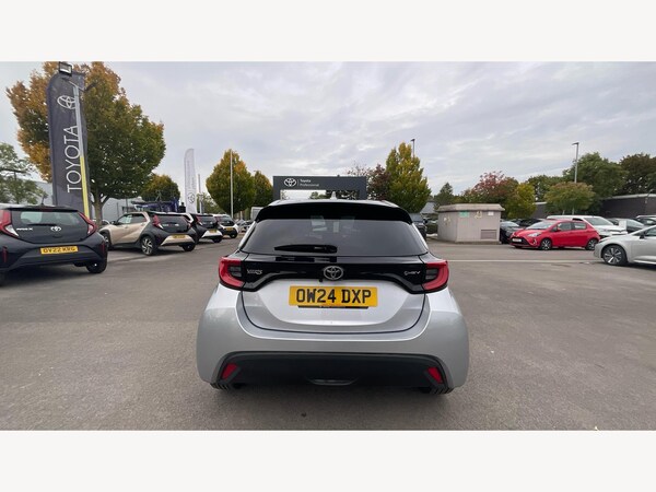 Used Toyota Yaris 2024 for sale - 76188694: Photo 21